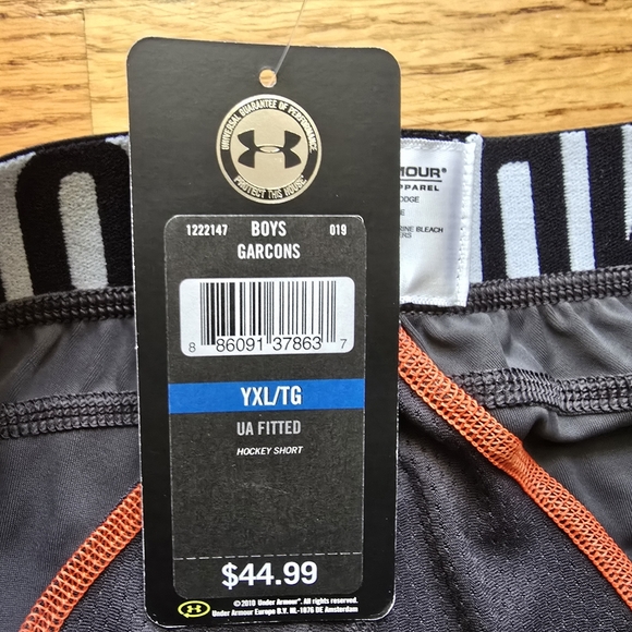 COPY - NWT Under Armour Boys Compression Hockey Shorts Youth XL - Picture 6 of 6